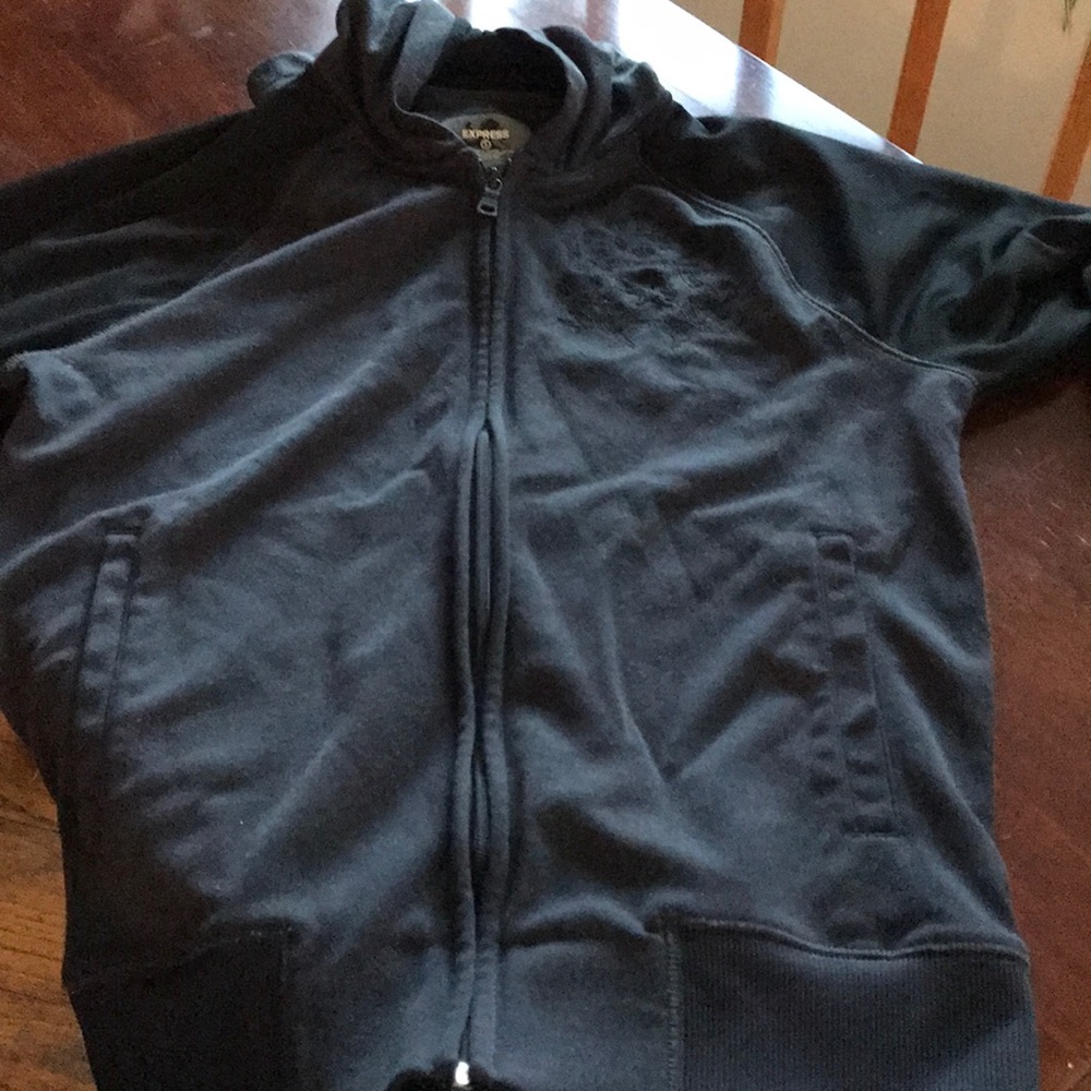 Express zip up